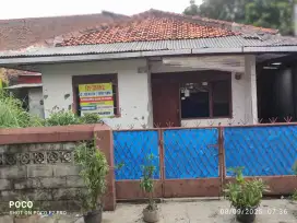 Tanah dan rumah.