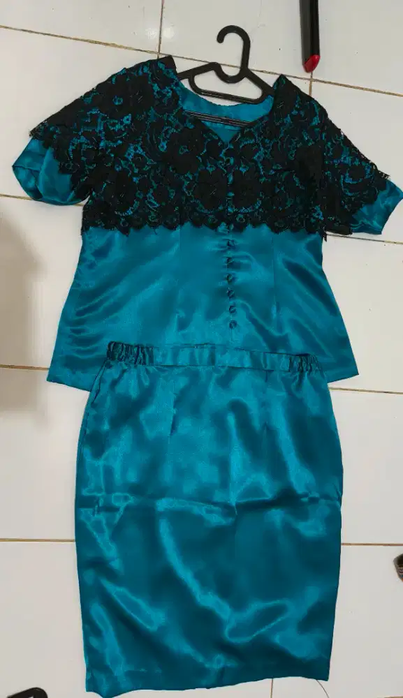 Dres Gaun Pesta