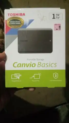 Hard disk eksternal - Toshiba 1 TB