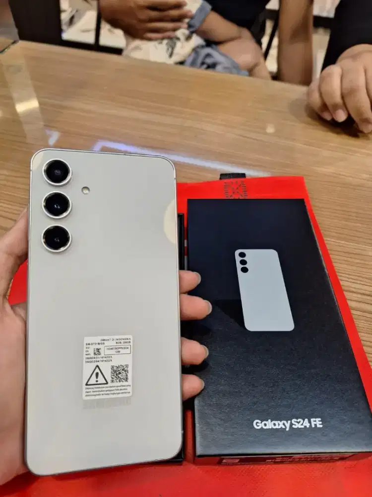 Kredit HP Samsung S24 FE Baru