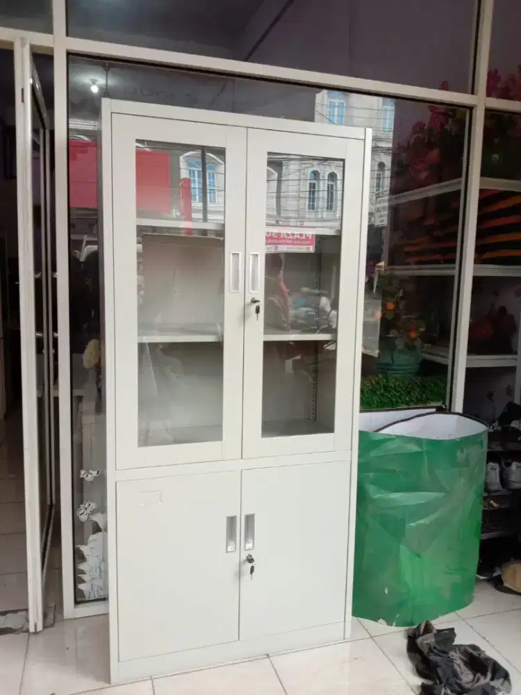 Lemari Arsip 2 Pintu Plat Besi