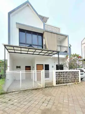 DI KONTRAKAN RUMAH 2LT SIAP HUNI CIBUBUR