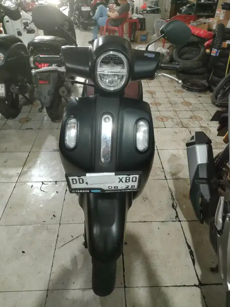 Yamaha Fazzio 125cc 2023 hitam keyless
