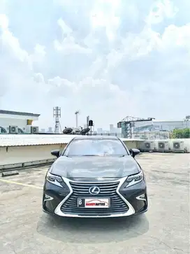Lexus ES300H Tahun 2015 Facelift Automatic Hitam