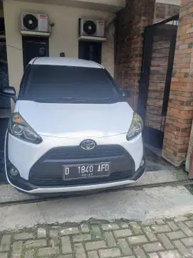 Toyota sienta manual 2016