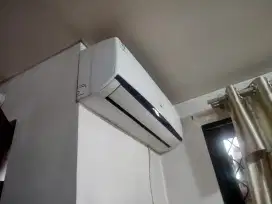 AC GREE 2 PK like new