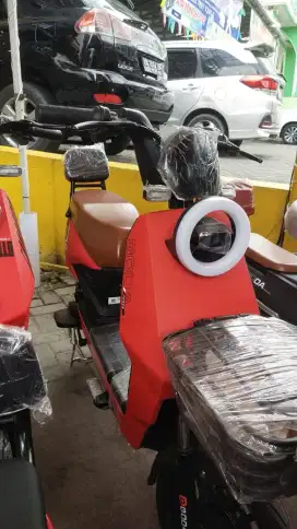 SEPEDA LISTRIK GODA GD120 MERAH
