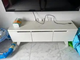 Meja TV 3 Laci Putih