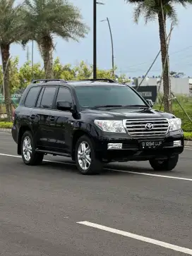 Toyota Land Cruiser UK V8 2011 diesel