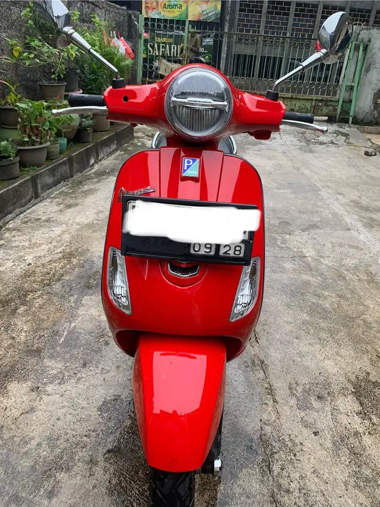 Vespa LX Iget 125 2023 KM rendah