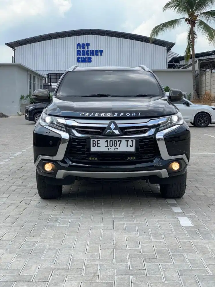 Pajero Dakar Black Piano