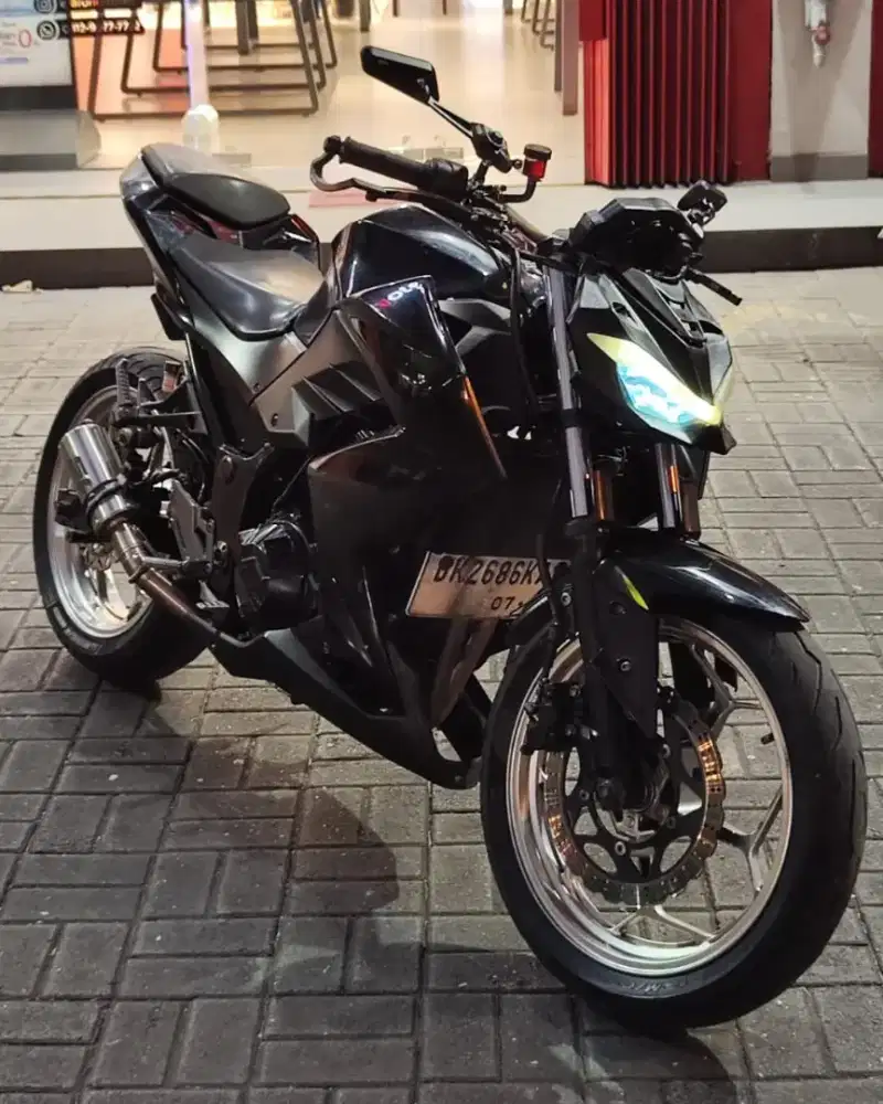 Jual motor Z250 tahun 2013
