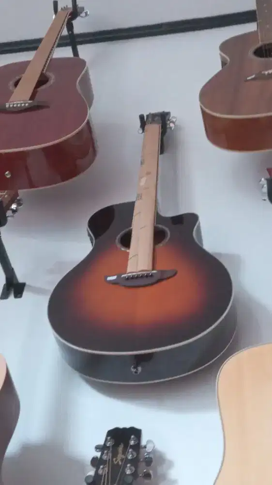 GITAR AKUSTIK ELEKTRIK YAMAHA APX600