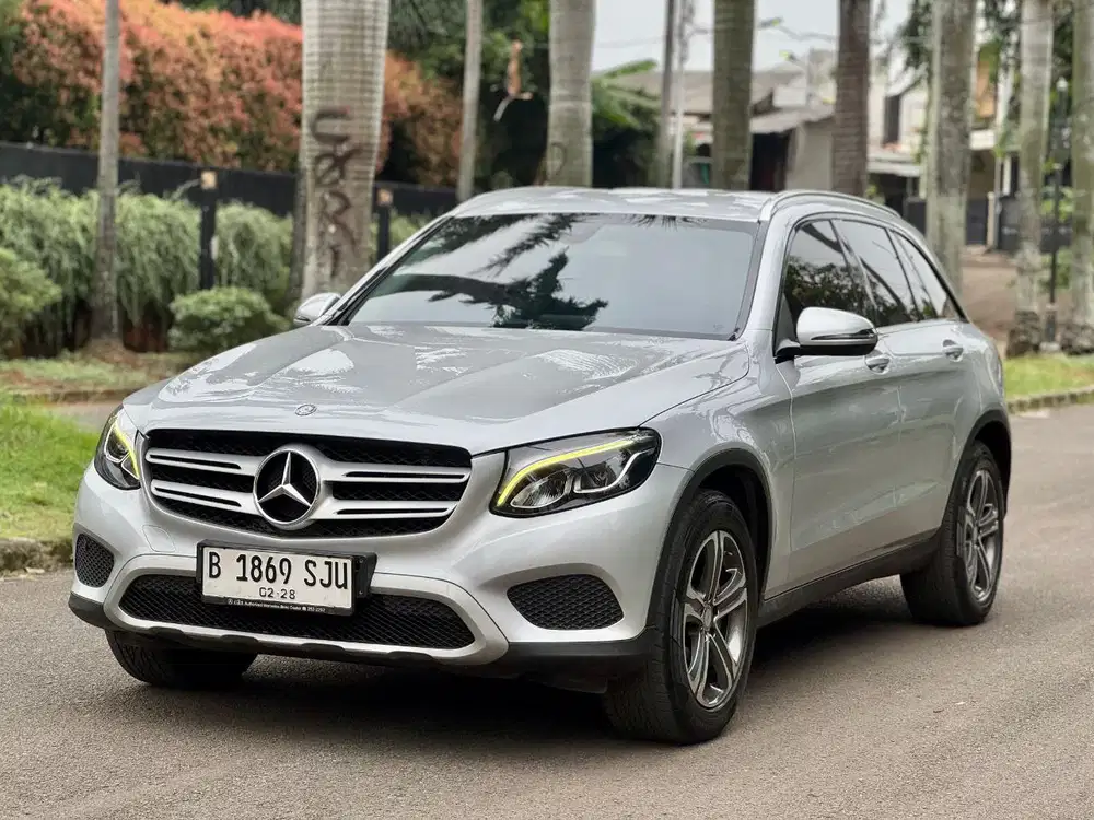 Mercedes-Benz GLC250 2017 Bensin