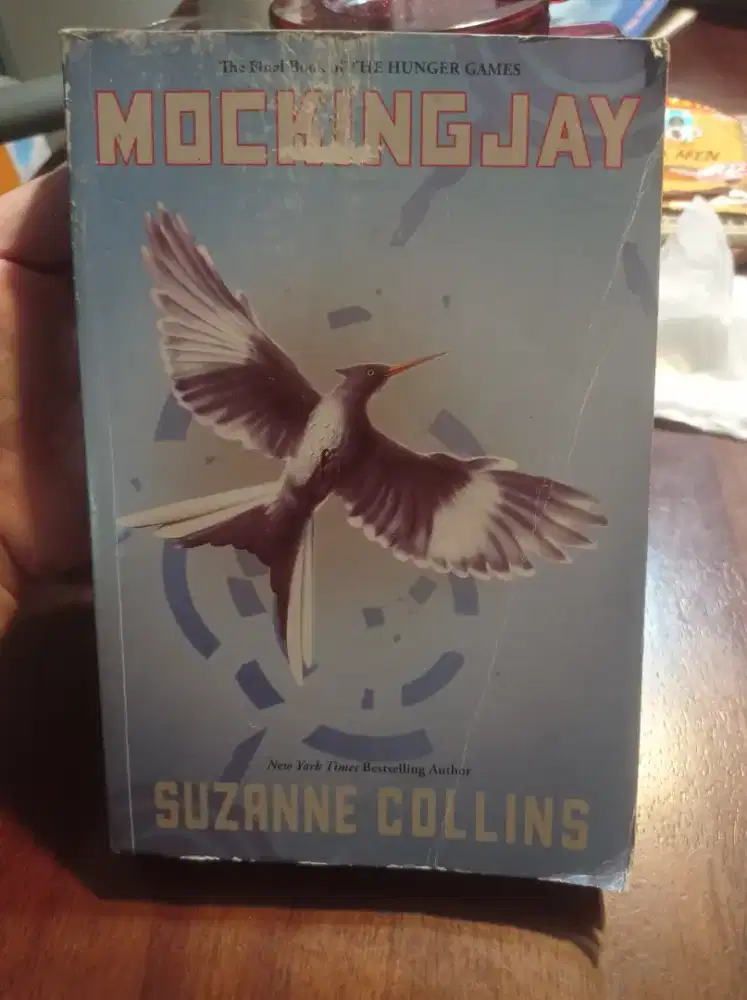 Novel The Hunger Games - Mockingjay by Suzanne Collins