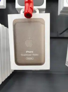 iPhone FineWoven Wallet with MagSafe