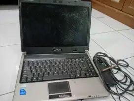Laptop jadul mati