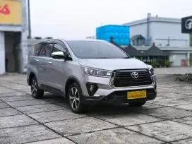 [KM 30RB] INNOVA VENTURER 2022 DIESEL AT MATIC GARANSI KM ASLI 2023