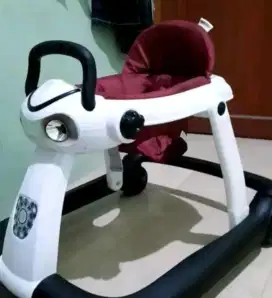 Baby Does Baby Walker masih Sprt baru