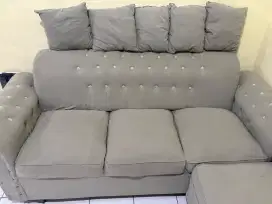 Sofa ruang tamu