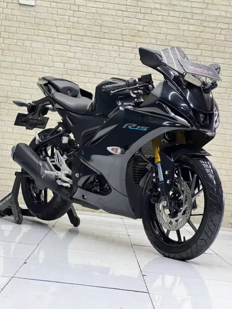Yamaha R15 V4 2022 odo masih 9000