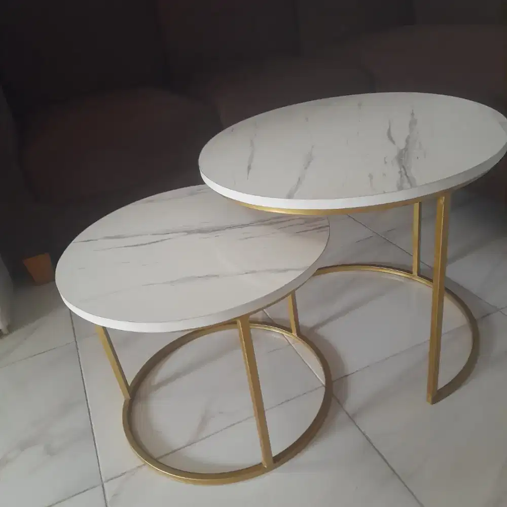 Set meja ruang tamu