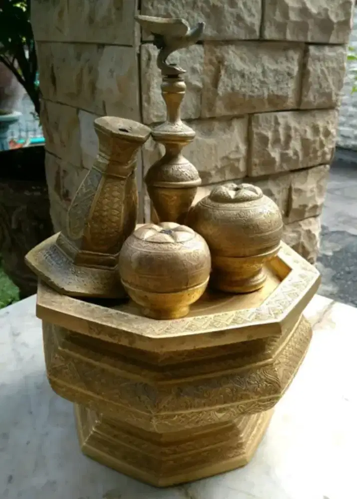 Tempat sirih kuningan