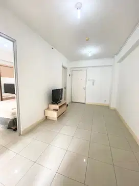 Apartemen sewa 2 Kamar tidur semi furnished tower depan siap huni!!