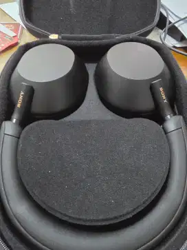 Jual Sony WH-1000XM5 Bagus Lengkap