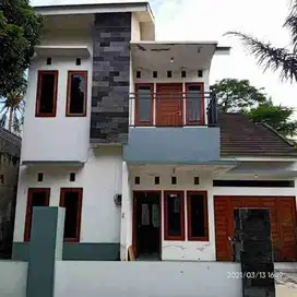 Rumah 2 Lantai Dalam Perumahan di jl. Kaliurang Dekat Kampus UII, AL AZHAR Cairo