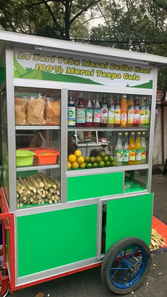 Di jual gerobak es tebu & es kuwut