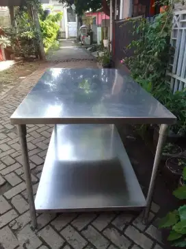 Meja 2susun ukuran 150x90x85 harga 3,4jta