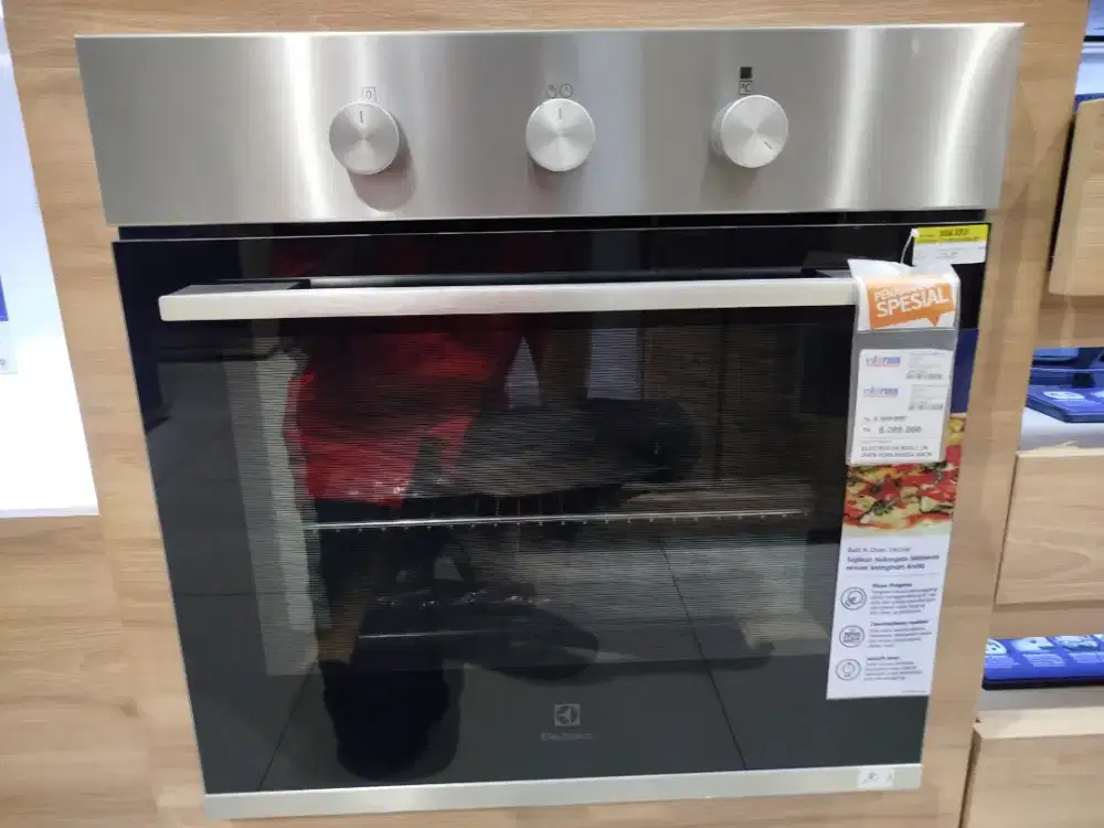 ELECTROLUX BUILT IN OVEN KOHLHOOXA 60CM
