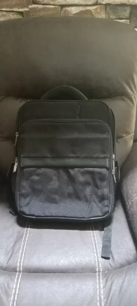 Tas Laptop Merk Lojel