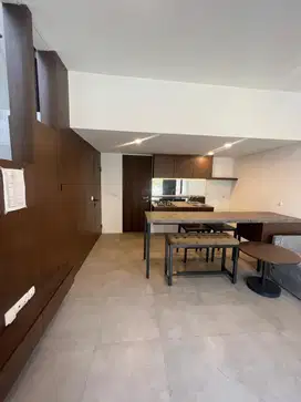 Dijual Rumah Freja House 2,5 Lantai Bagus dan Siap Huni