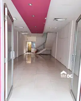 Ruko 3 Lantai Bagus Siap Pakai di Setiabudi Banyumanik