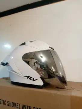 Helm Alv Putih Glossy