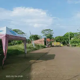 Rumah Bersubsidi Berfalitas Kolam Renang
