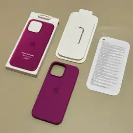 Case iPhone 16 Pro Max Silicone With Magsafe Fuchsia Original