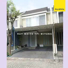 Dijual rumah greenlake citraland Surabaya