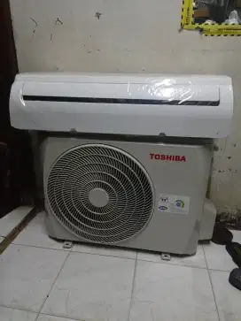 Di jual AC tosiba 1 pk  barang msh baru blm lm pakai normal