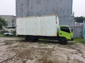 Hino dutro 130 MD Long bok 27 kubik ada  3 unit