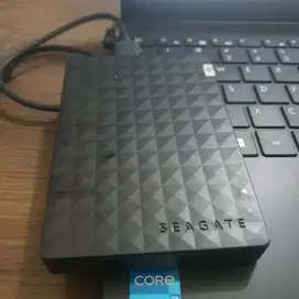 Harddisk Eksternal Seagate 1TB