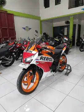 (SPM) Honda Cbr 150 Repsol tahun 2014 Pajak Tertib Surat Komplit