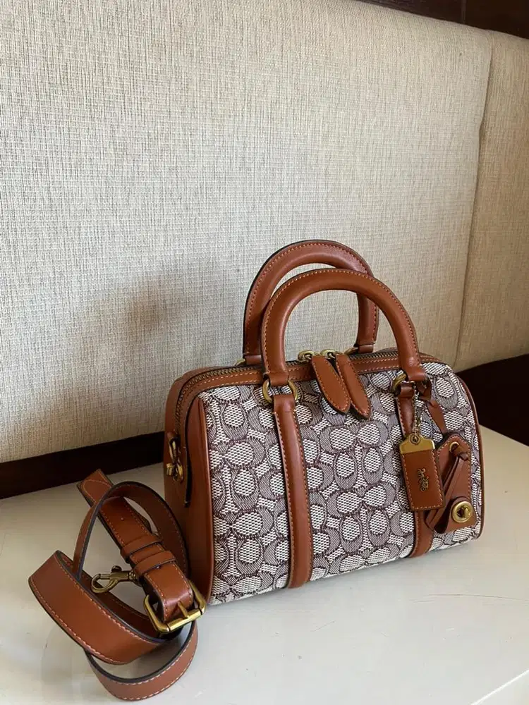 COACH ruby satchel 25 in signature textile jacquard