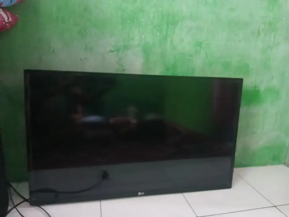 dijual TV LG 32 inc murah meriah