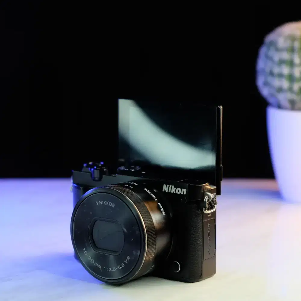 Sudah 4K? Kok Murah? Mirrorless Wifi Nikon J5 Banyak Fitur