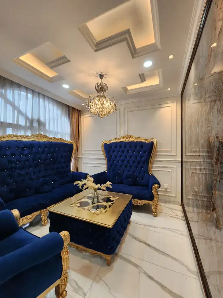KURSI / SOFA KERAJAAN WARNA BIRU DAN EMAS LENGKAP