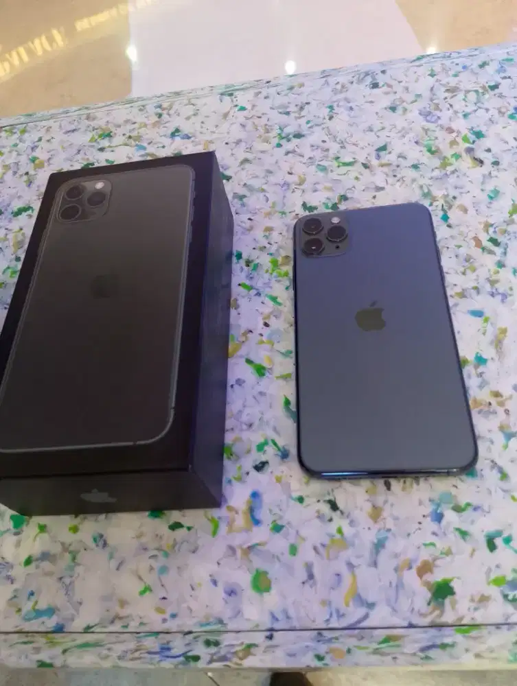 Iphone 11 pro max 256gb masih green