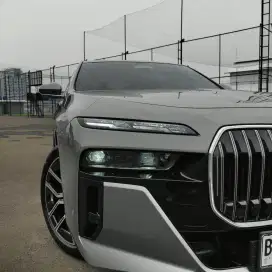 BMW 735i G70 M-SPORT NIK 2023 FULL OPTION